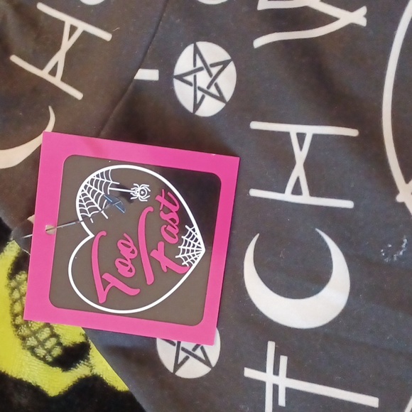 NWT Too Fast 2x WITCH skirt occult print,PolyesterBlk/WHT spandex,stretchy. - Picture 3 of 8
